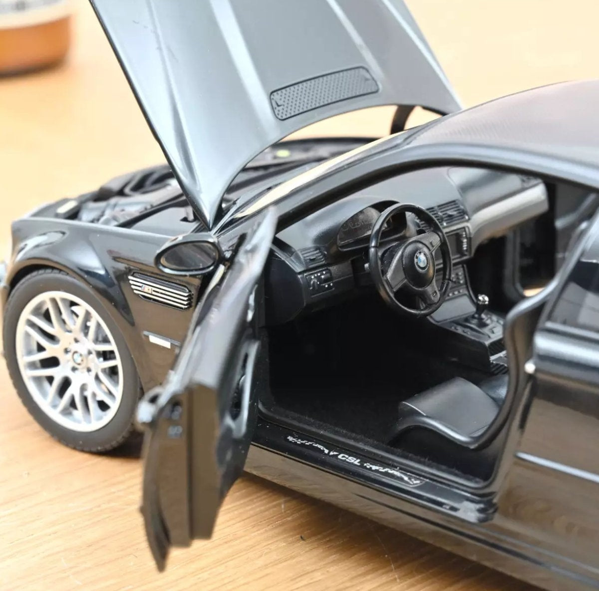 BMW M3 CSL 2003 SAPHIRE BLACK 1:18 NOREV