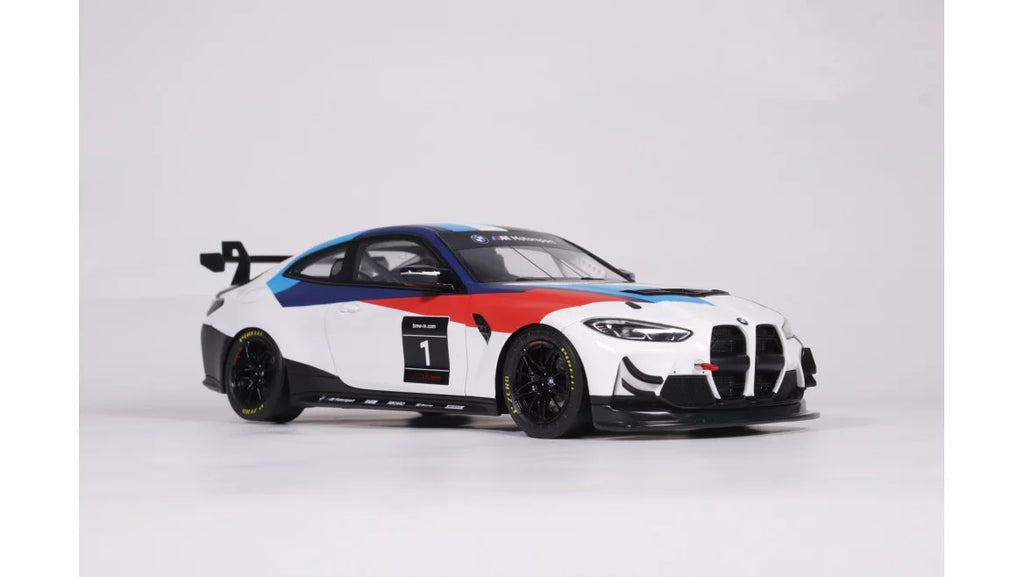 BMW M4 GT4 2022 1:18