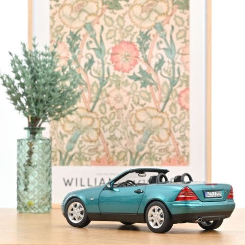 Mercedes-Benz SLK 1996 Vivianit Green 1:18 / Norev