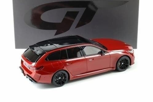 BMW M5 Touring '25, rood/GT Spirit/1:18