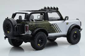 Ford Bronco by RTR 2022 iconic silver/ green GT Spirit 1:18