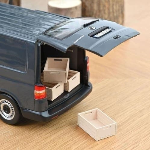 VW Transporter 2003 Anthracite Grey / 1:18 / Norev