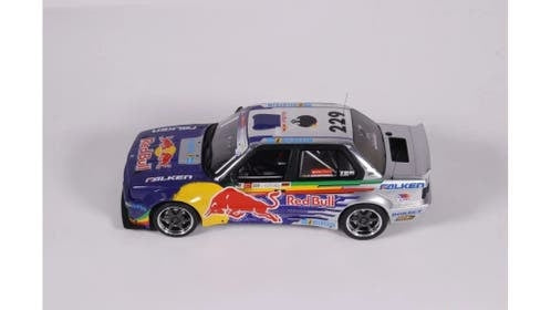 BMW E30 V8 DRIFT / OttOmobile / 1:18