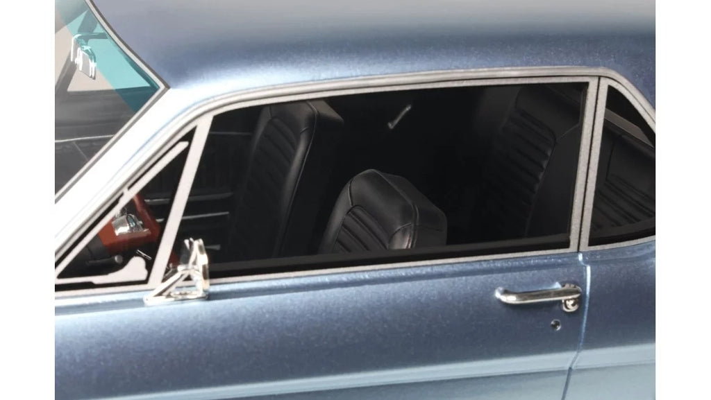 FORD MUSTANG V8 HARDTOP SILVER BLUE PONY 1965 1:12