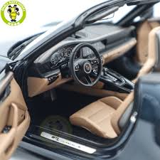 Porsche 911 (992) Carrera S Cabriolet Bouwjaar 2025, 1:18