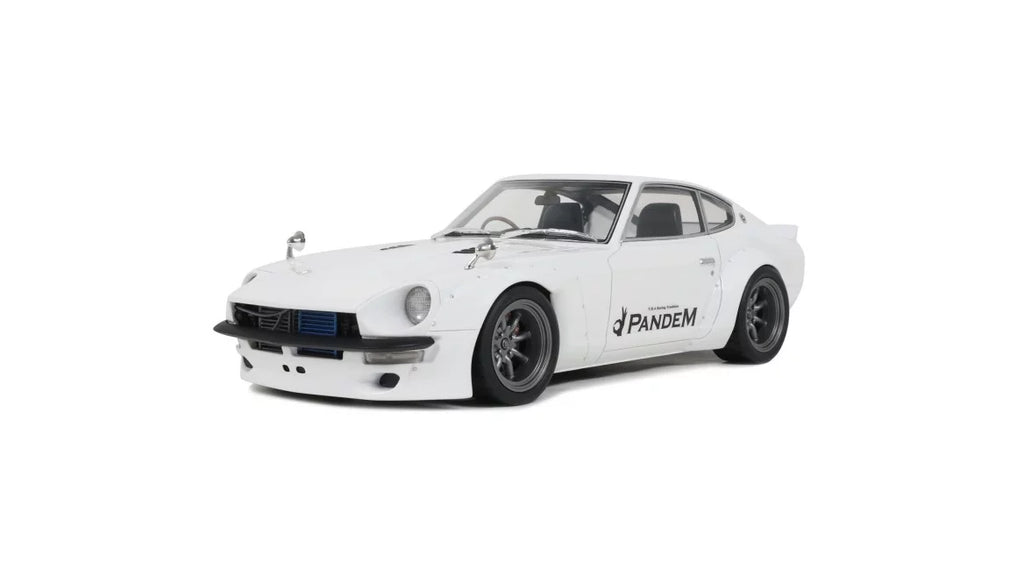 PANDEM Nissan Fairlady Z 2015 1:18