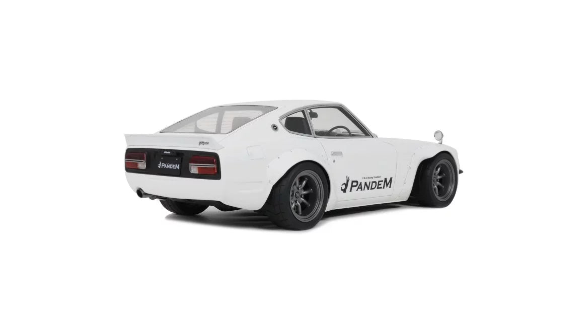 PANDEM Nissan Fairlady Z 2015 1:18