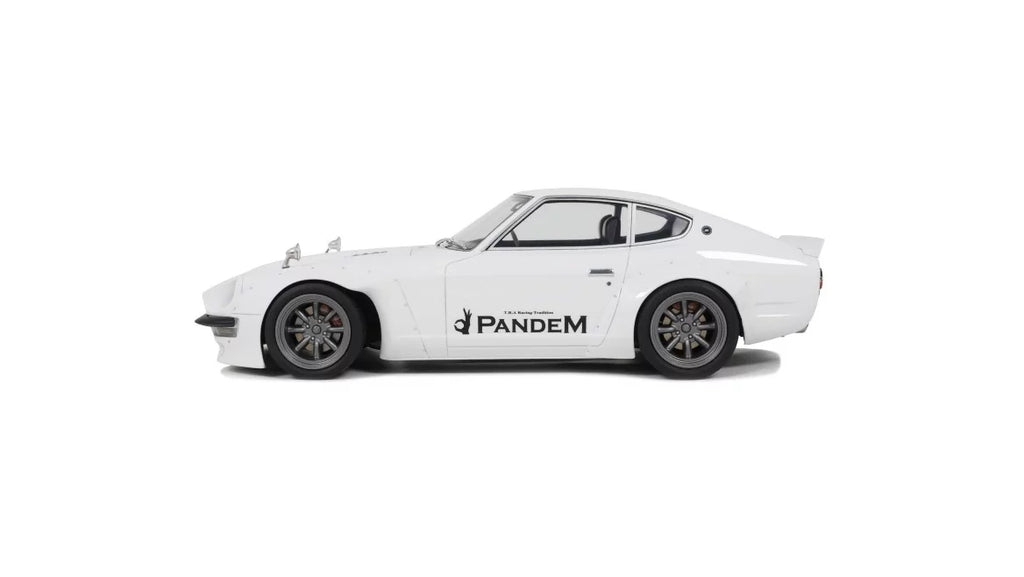 PANDEM Nissan Fairlady Z 2015 1:18