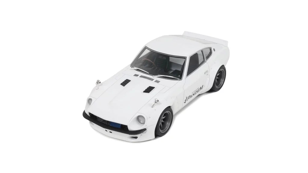 PANDEM Nissan Fairlady Z 2015 1:18