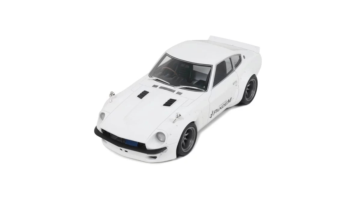 PANDEM Nissan Fairlady Z 2015 1:18