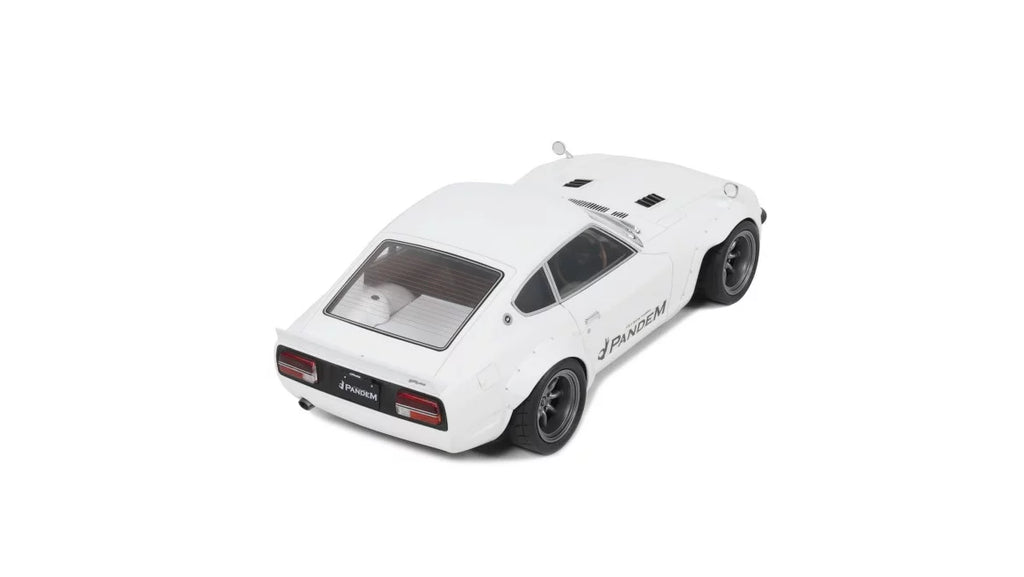 PANDEM Nissan Fairlady Z 2015 1:18