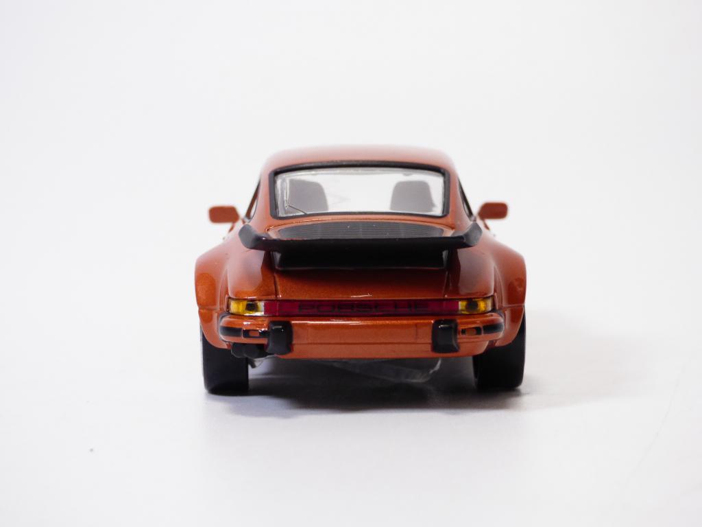 Porsche 911 - 930 Turbo Metallic Copper 1/43 - Norev