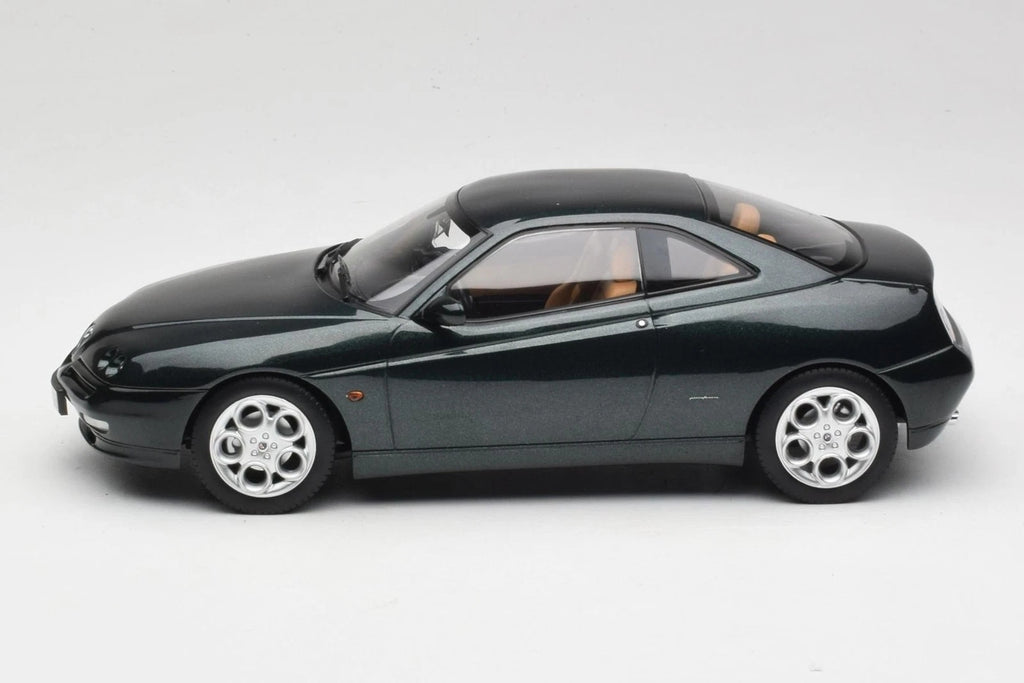 Alfa Romeo GTV 2001 Coventry Green Metallic 1:18 Norev