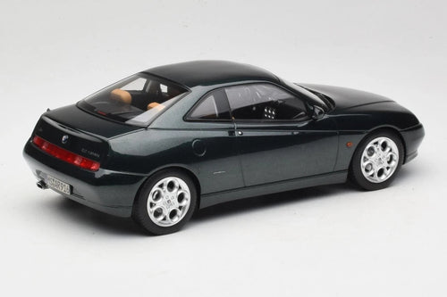 Alfa Romeo GTV 2001 Coventry Green Metallic 1:18 Norev