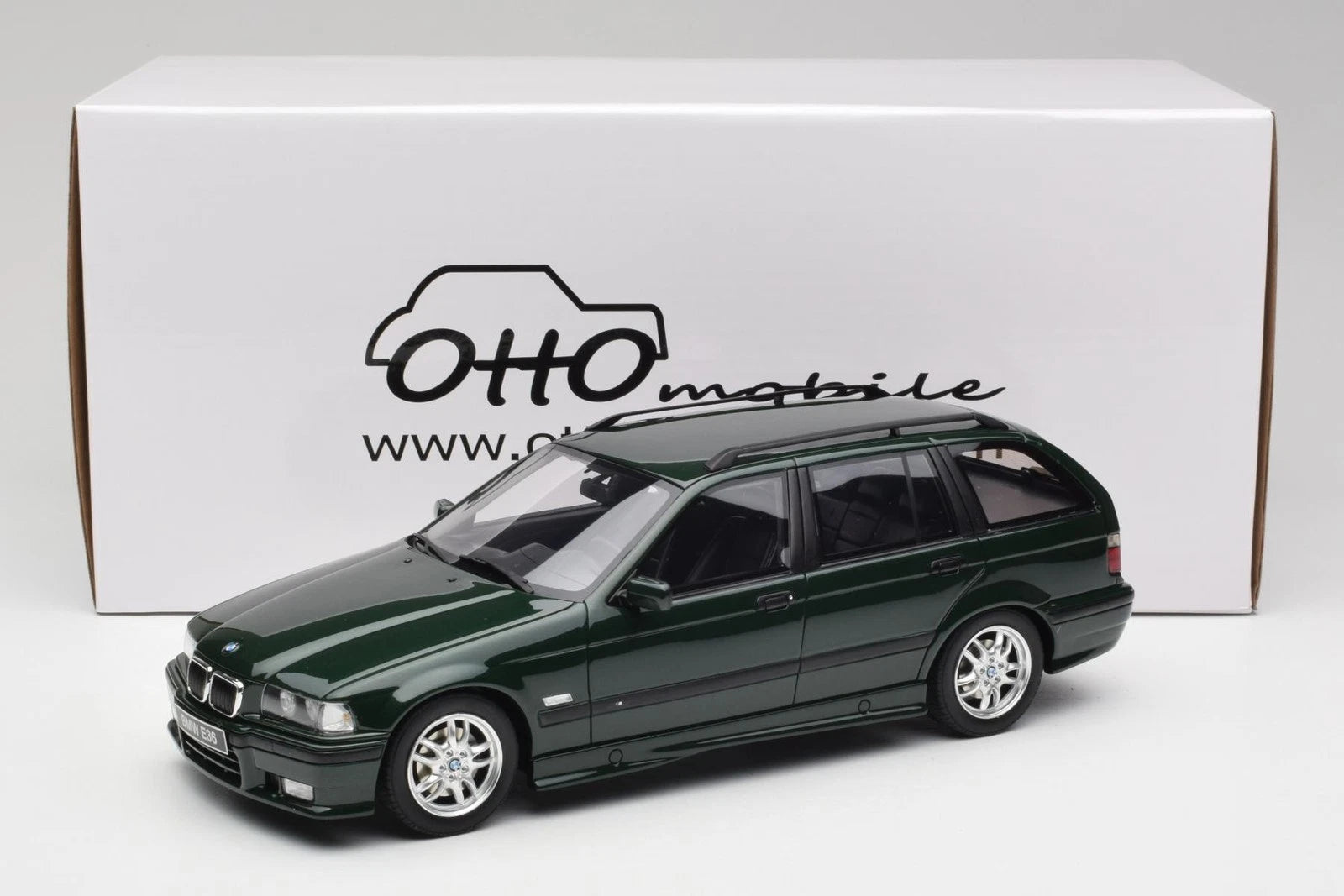BMW E36 328i touring M Pack Fern Green 386 1997 1:18