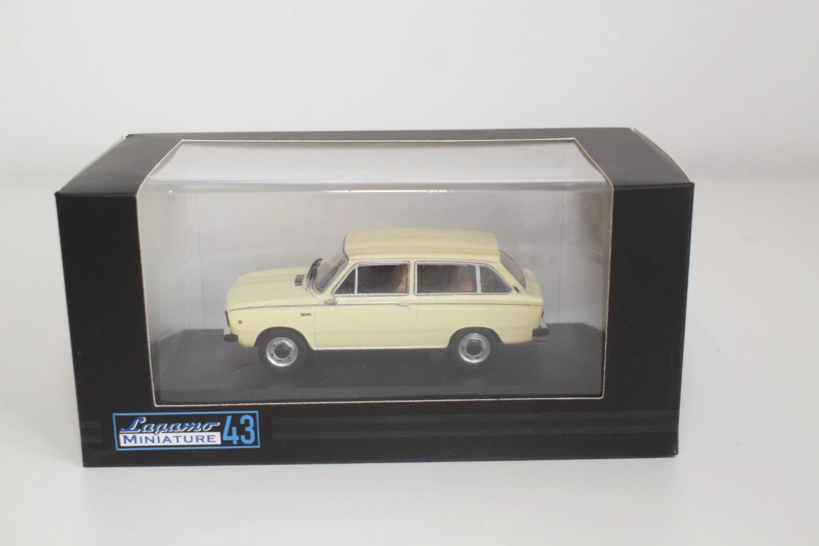 DAF 66 Combi 1972 Ivoor wit creme - Lagamo 1:43