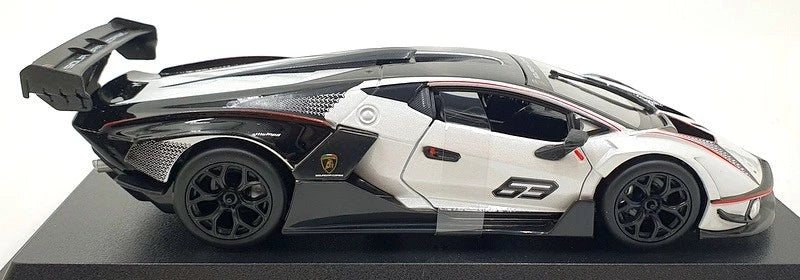 Lamborghini Essenza SCV12 Bouwjaar 2021 wit metalen / zwart 1:24
