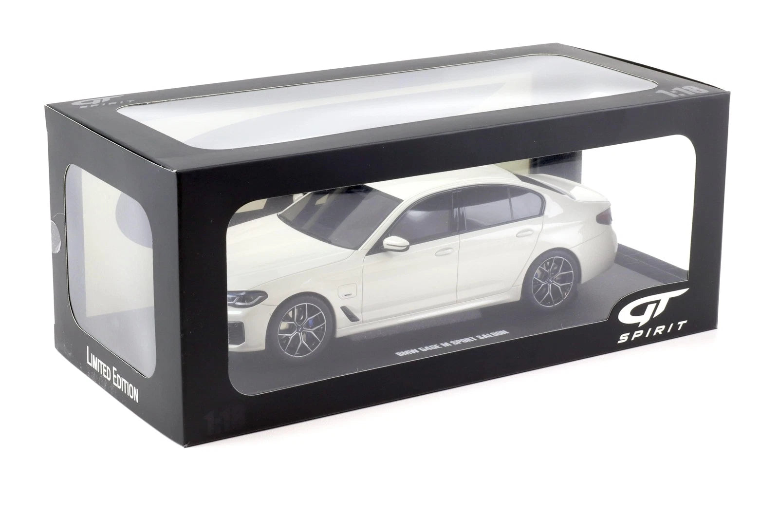 BMW 545E X Drive M Sport '23, wit, 1:18