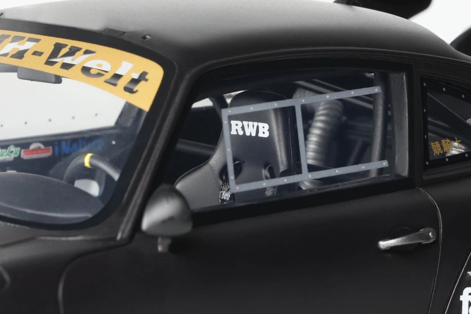 Porsche 911 RWB Stella Artois '10, zwart 1:18