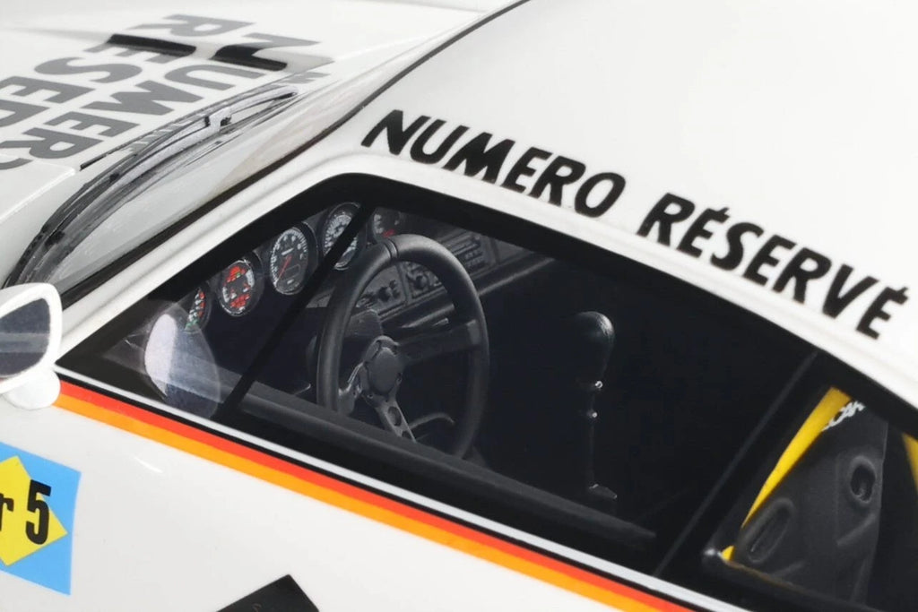 Porsche 911 RWB Bodykit Kato-San, wit 1:18