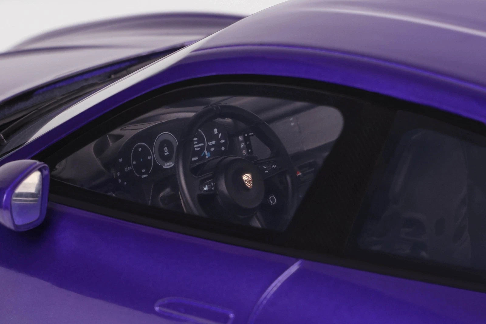 Porsche Taycan Turbo GT Weissach Package purple sky metallic 1:18