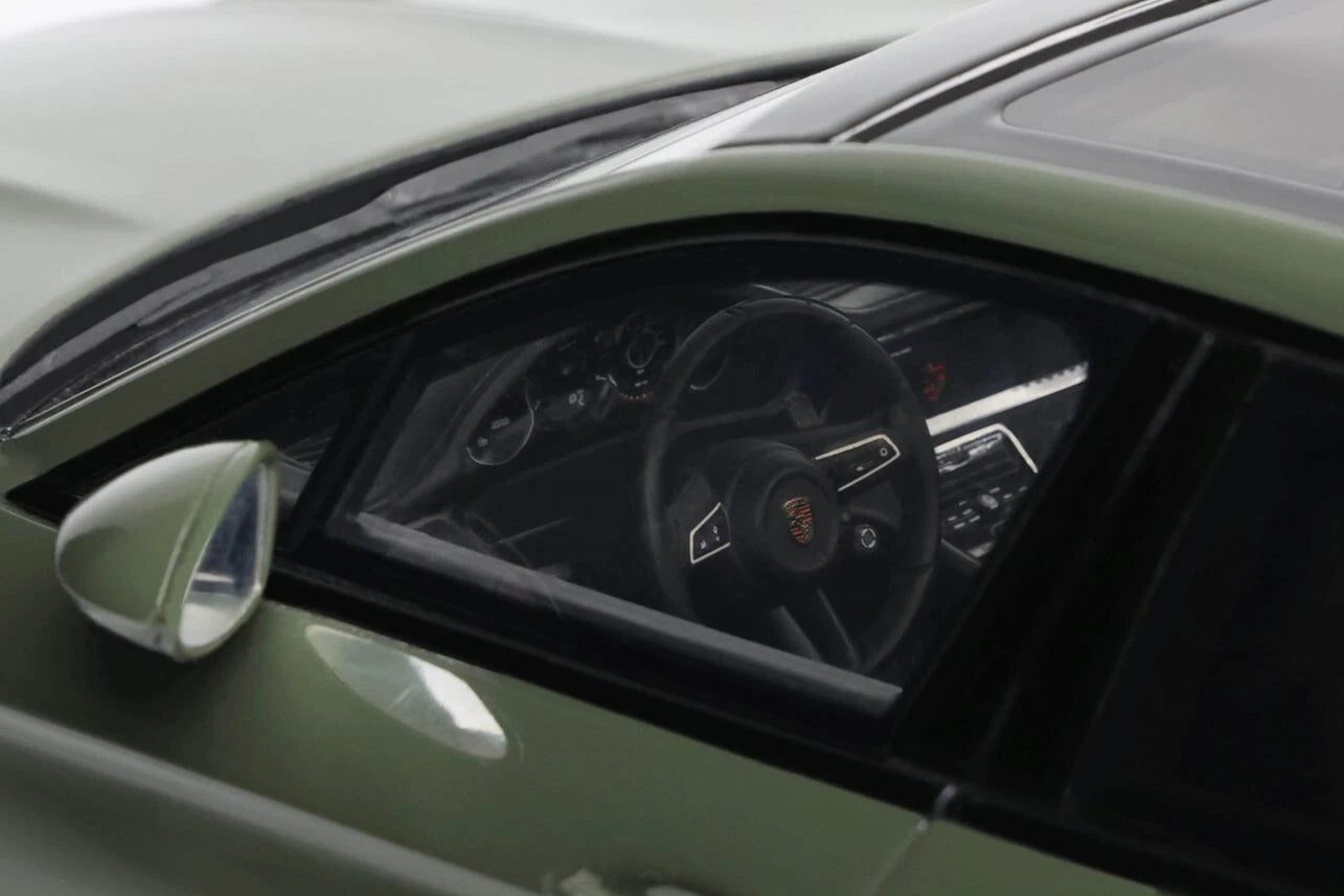 Porsche Panamera Turbo S Sport Gran Turismo, Groen 1:18