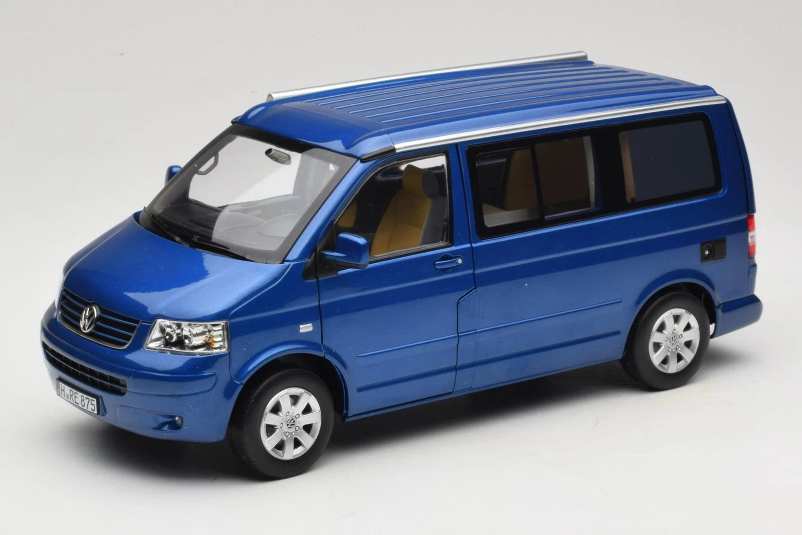 VW California 2003 Ravennablau metallic 1:18