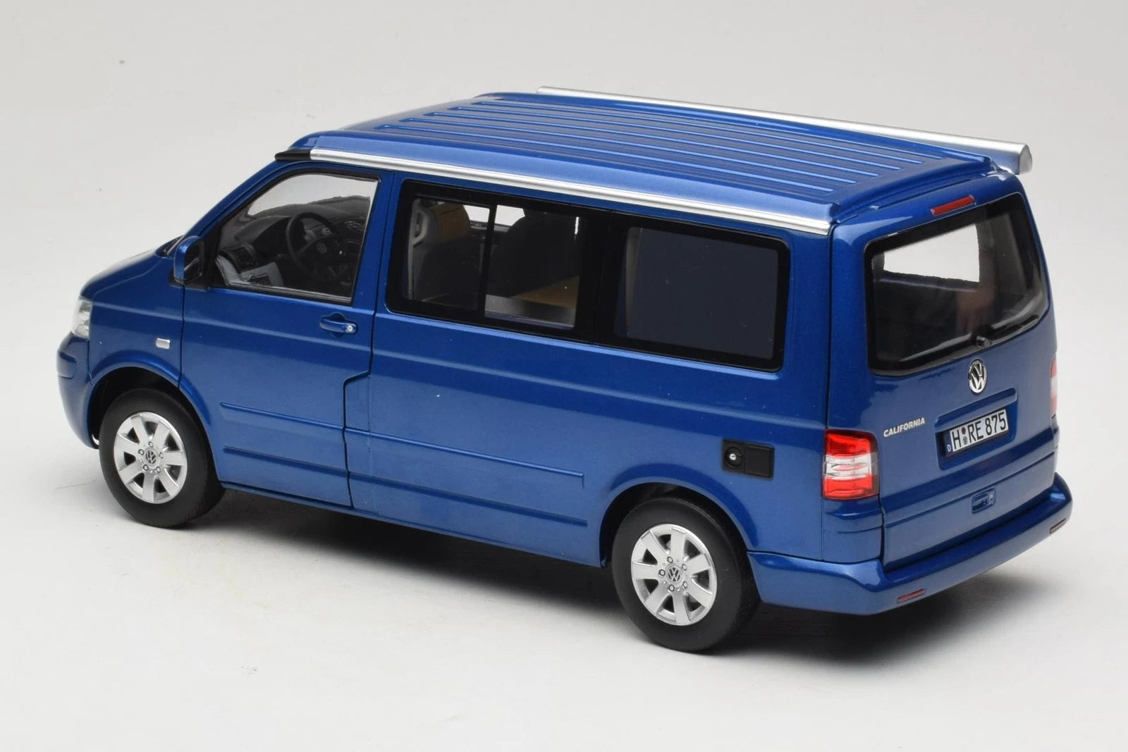 VW California 2003 Ravennablau metallic 1:18