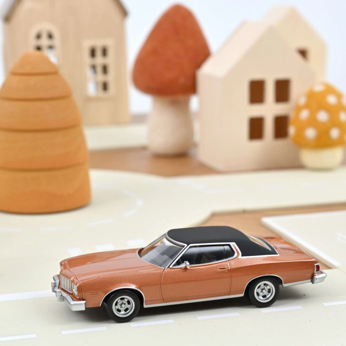 FORD GRAN TORINO - Brown - 1/43 Jet Car 1974 - Norev
