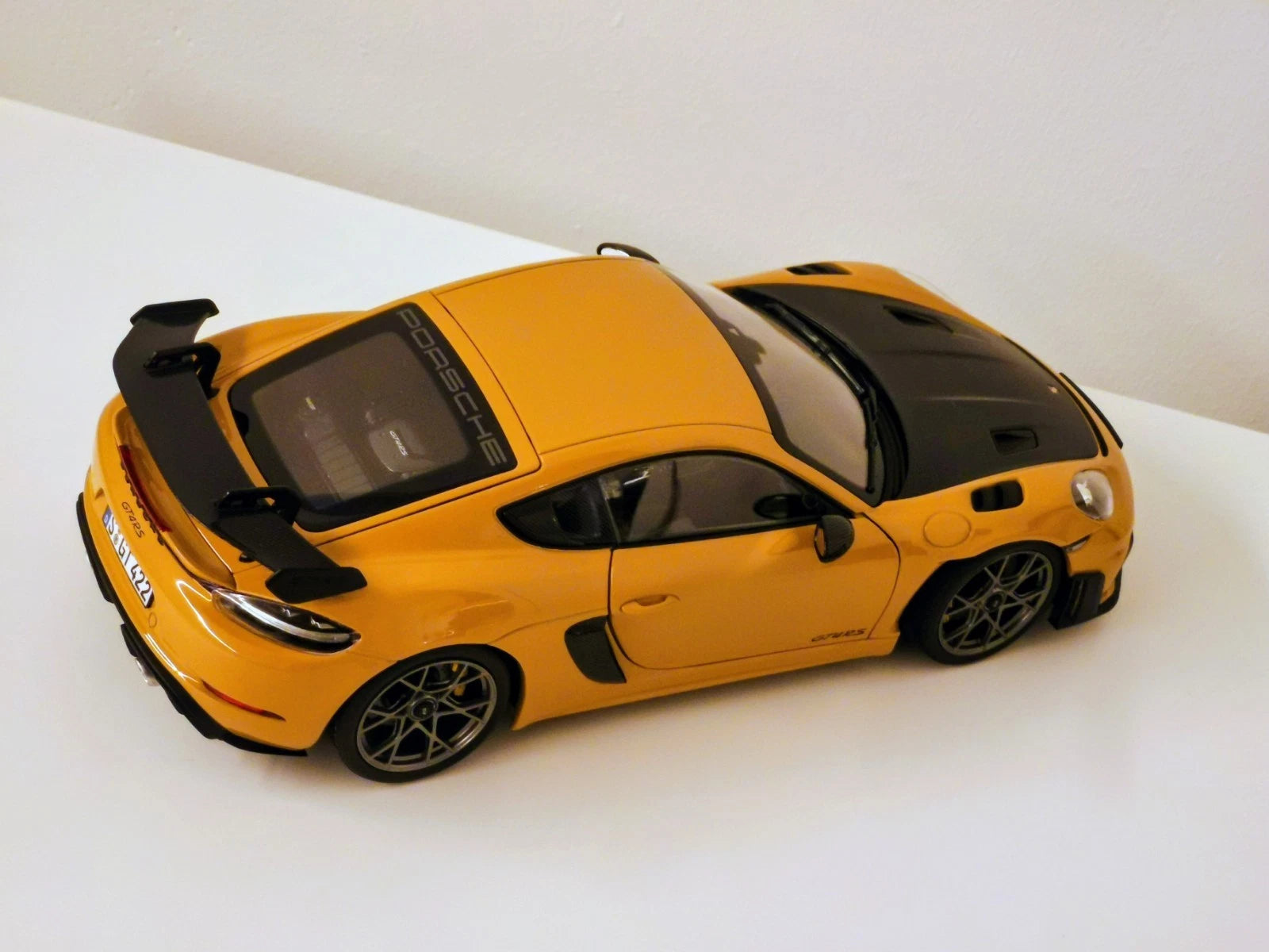 Porsche 718 Cayman GT4 RS 2023 Weissach Pack - Norev - 1:18