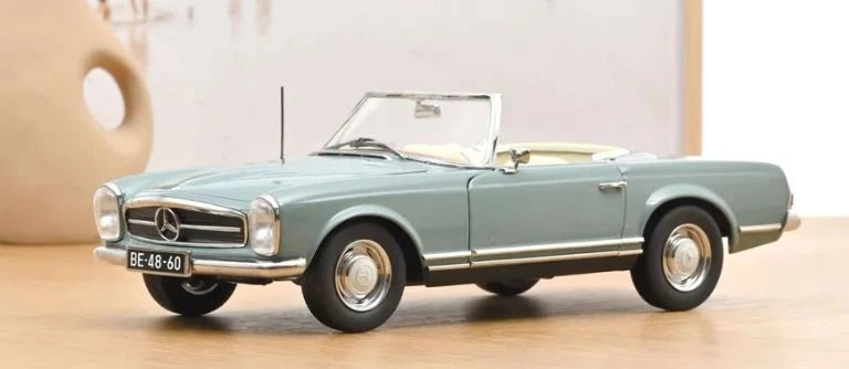 Mercedes-Benz 230 SL 1963 Horizon Blue 1:18 - Norev