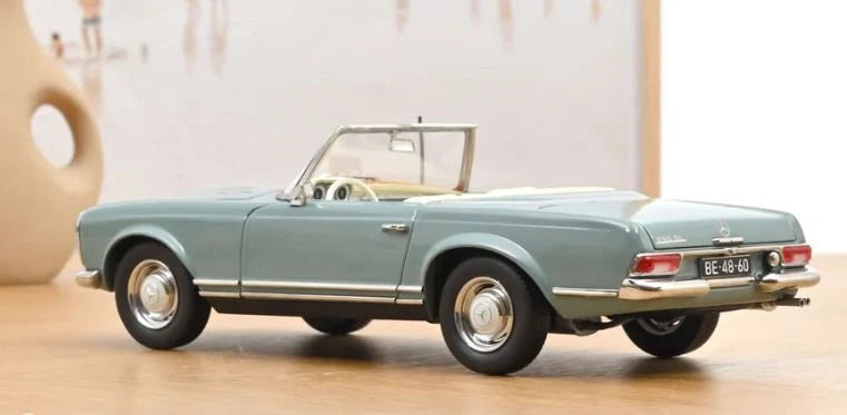Mercedes-Benz 230 SL 1963 Horizon Blue 1:18 - Norev
