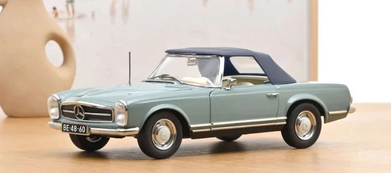 Mercedes-Benz 230 SL 1963 Horizon Blue 1:18 - Norev