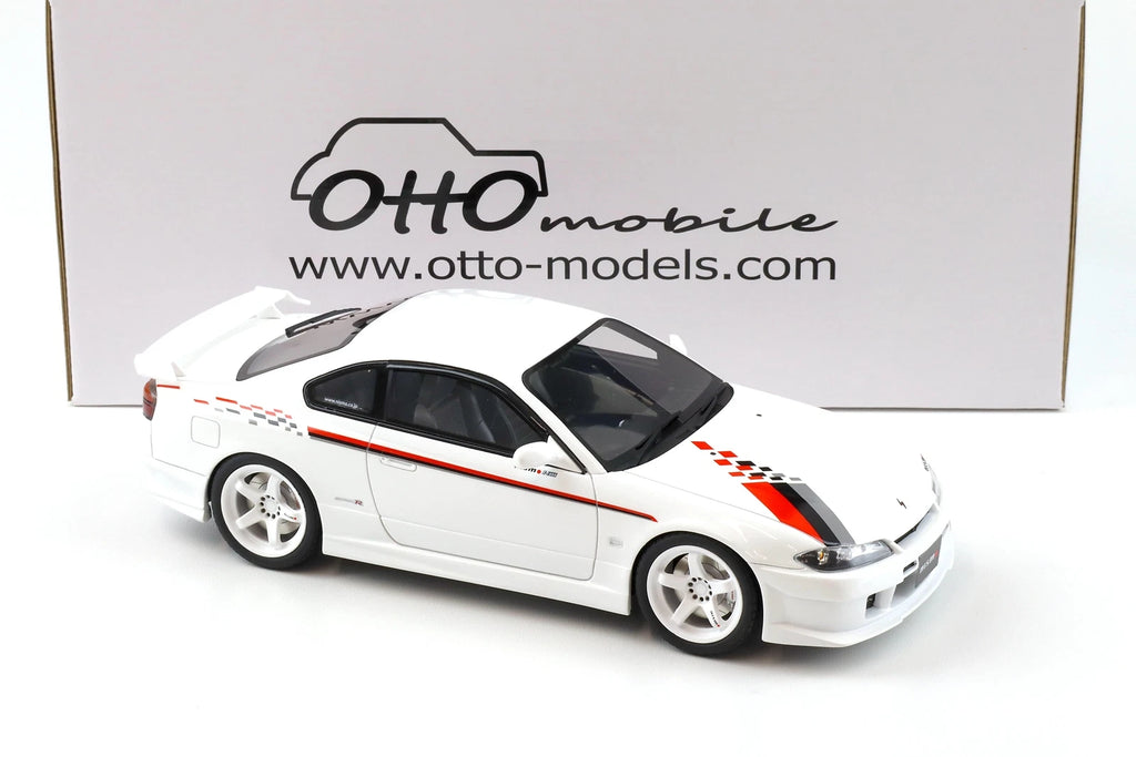 Nissan Silvia Spec-R Nismo Aero S15 wit 2000 1:18